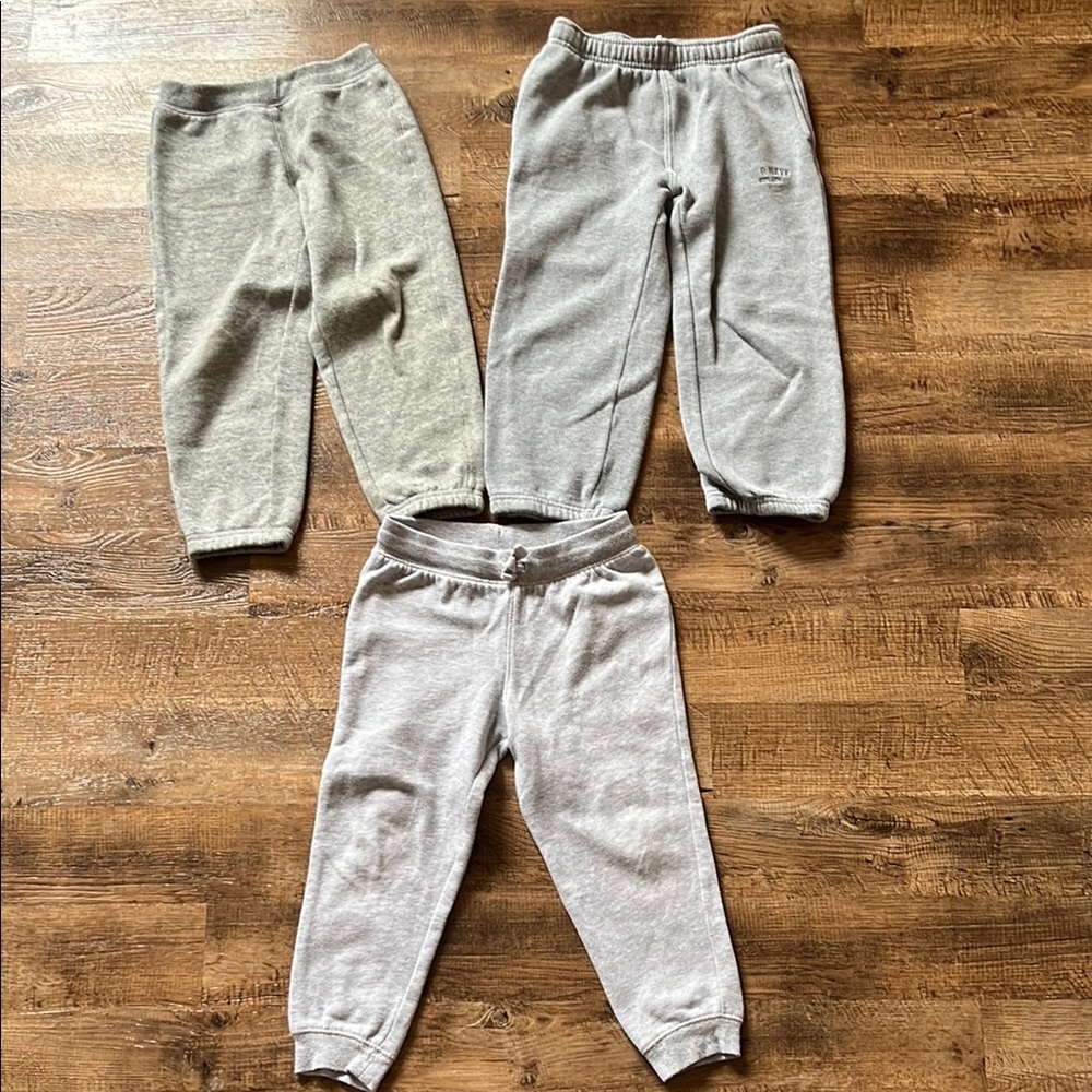 Kids' Gray Sweatpants Set